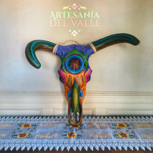 Load image into Gallery viewer, Craneo de Toro Bravo