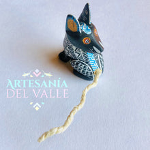 Load image into Gallery viewer, El Perrito y su Mecatito