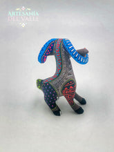 Load image into Gallery viewer, Cuernitos - Alebrije