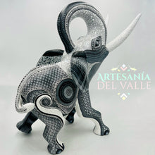 Load image into Gallery viewer, Ojos de Medianoche