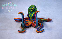 Load image into Gallery viewer, Pulpo de Día y Noche (Alebrije)
